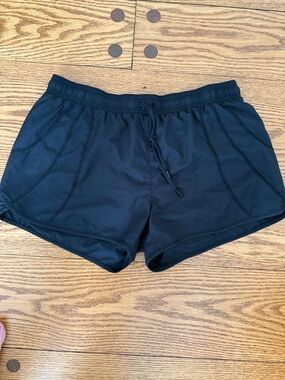 Black Women's Athleta Shorts